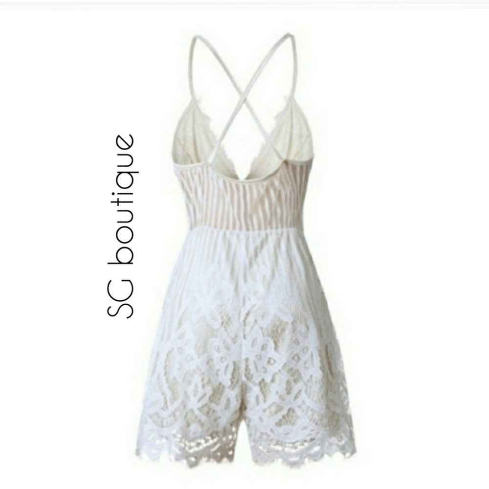 🆕⭐ Boho Beach Ivory white lace romper⭐ - Picture 3 of 5